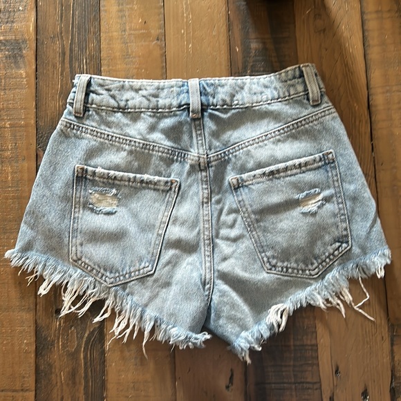 Garage DENIM Festival Jean Shorts - Picture 2 of 2